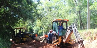 LuisFer Bernal gestiona tuberías para mejorar el servicio de agua potable en San Bernardino