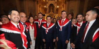 Colorados coparon el Panteón de los Héroes